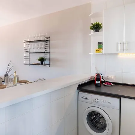 Prime Location! Few Minutes Walk To The Beach, Sports Club, Restaurants, Supermarkets And More! Apartment